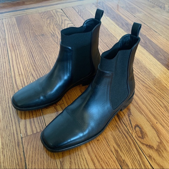 Everlane Shoes - Everlane Square Toe Chelsea Boots